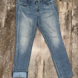 American Eagle - 12 short - wear cuffed!